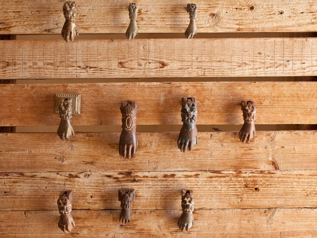 Feynan EcoLodge Jordan hands on door